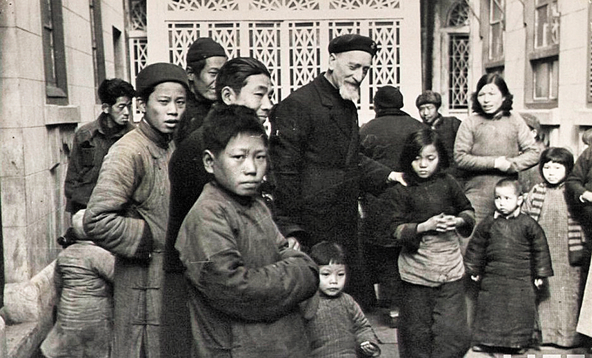 上?！澳鲜须y民區(qū)”：中外協(xié)作保護(hù)戰(zhàn)時(shí)平民創(chuàng)舉