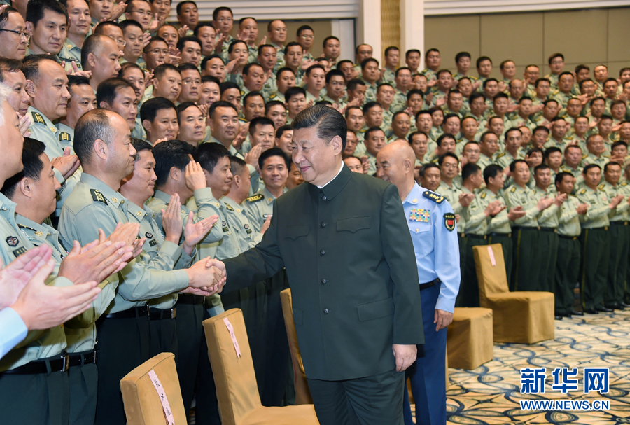 6月22日，正在山西省考察工作的中共中央總書記、國家主席、中央軍委主席習近平在太原接見駐晉部隊師以上領導干部和建制團單位主官。新華社記者 琚振華 攝