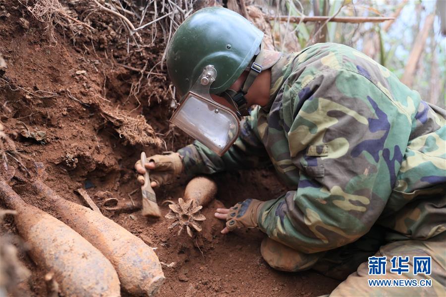 （圖文互動(dòng)）（1）和平年代，離死神最近的人——南部戰(zhàn)區(qū)陸軍云南掃雷大隊(duì)邊境掃雷排爆記事