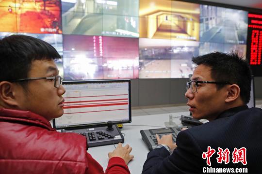 寒潮來襲上海加大對流浪、乞討等人員救助力度