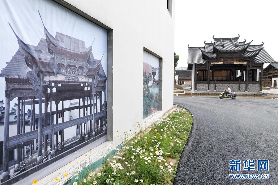 （新華全媒頭條·搶救古民居·圖文互動）（5）當(dāng)古民居遇上城鎮(zhèn)化，如何留住鄉(xiāng)愁？