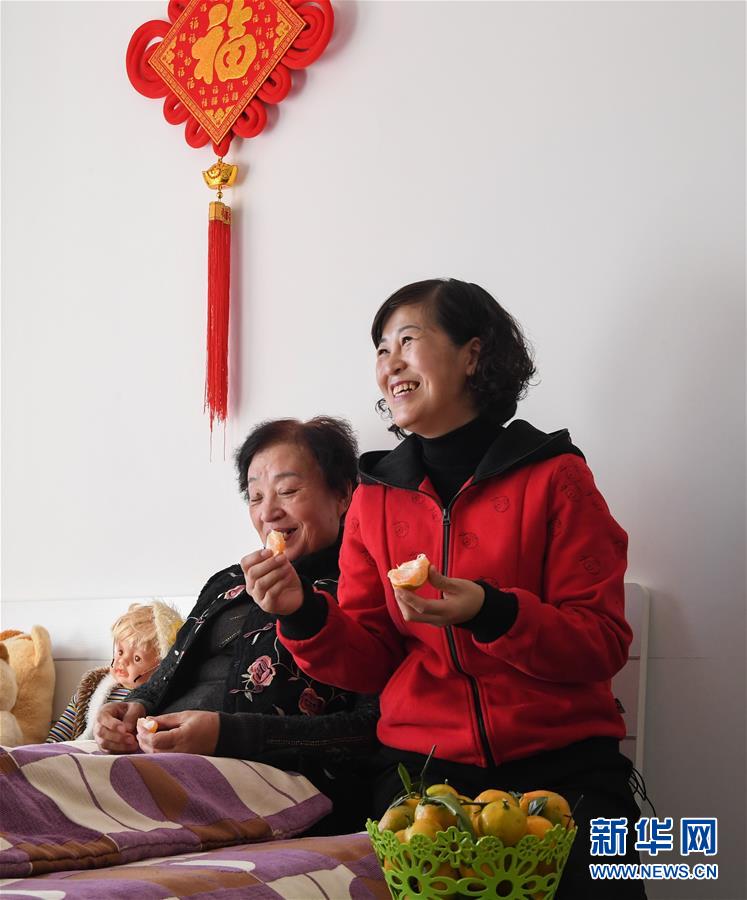 （新華全媒頭條·圖文互動）（3）“英雄之妻”，為愛堅守19年