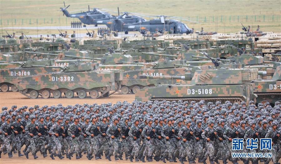 （新華全媒頭條·強(qiáng)軍思想引領(lǐng)新征程·圖文互動(dòng)）（5）那一刻，我們光榮接受檢閱