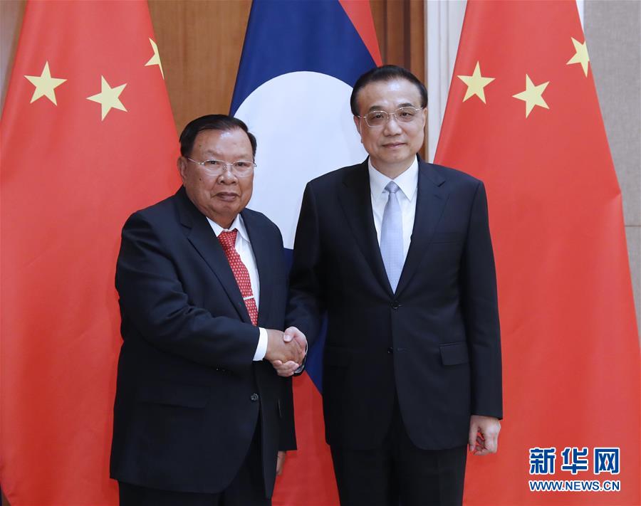 （時(shí)政）李克強(qiáng)會(huì)見老撾人革黨總書記、國(guó)家主席本揚(yáng)