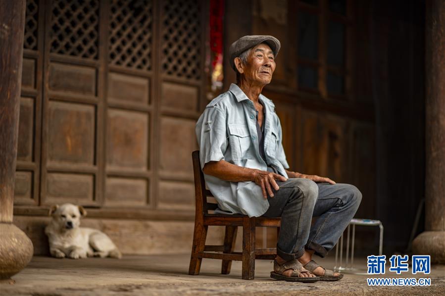 （壯麗70年·奮斗新時(shí)代——記者再走長(zhǎng)征路·圖文互動(dòng)）（4）83年前，那群年輕人的詩(shī)和遠(yuǎn)方