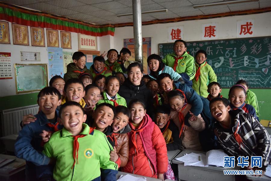 （不忘初心、牢記使命·圖文互動）（3）青春之花綻放五千米云端——記扎根海拔最高縣小學教師夫妻杜安東、曹曉花