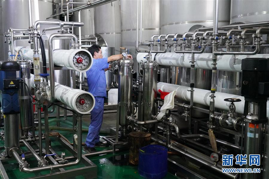 （在習(xí)近平新時代中國特色社會主義思想指引下——新時代新作為新篇章·總書記關(guān)心的百姓身邊事·圖文互動）（1）大污染變身“大寶藏”：治理畜禽糞污，他們這樣干！