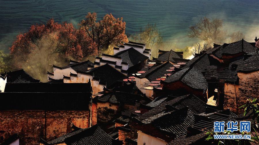 （圖文互動(dòng)）（10）鄉(xiāng)村攝影師、鄉(xiāng)村“模特”、民宿店主——鄉(xiāng)村旅游推動(dòng)婺源農(nóng)民生活方式發(fā)生新變化