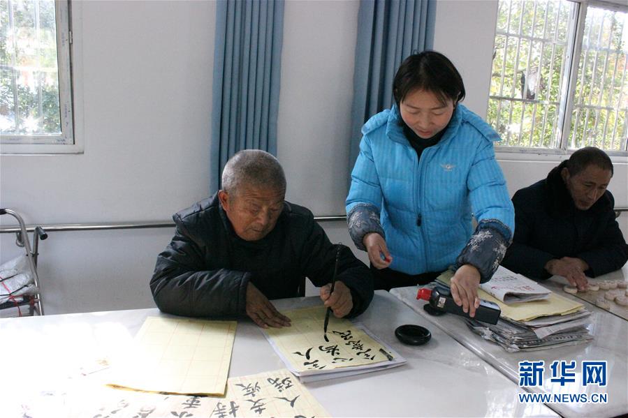 （在習近平新時代中國特色社會主義思想指引下——新時代新作為新篇章·總書記關(guān)切脫貧事·圖文互動）（3）醫(yī)療扶貧，照亮貧困家庭的明天