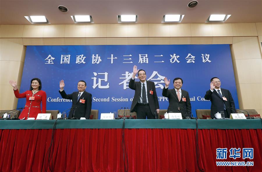 （兩會(huì)·XHDW）（1）政協(xié)委員談優(yōu)化營商環(huán)境、促進(jìn)民營經(jīng)濟(jì)高質(zhì)量發(fā)展