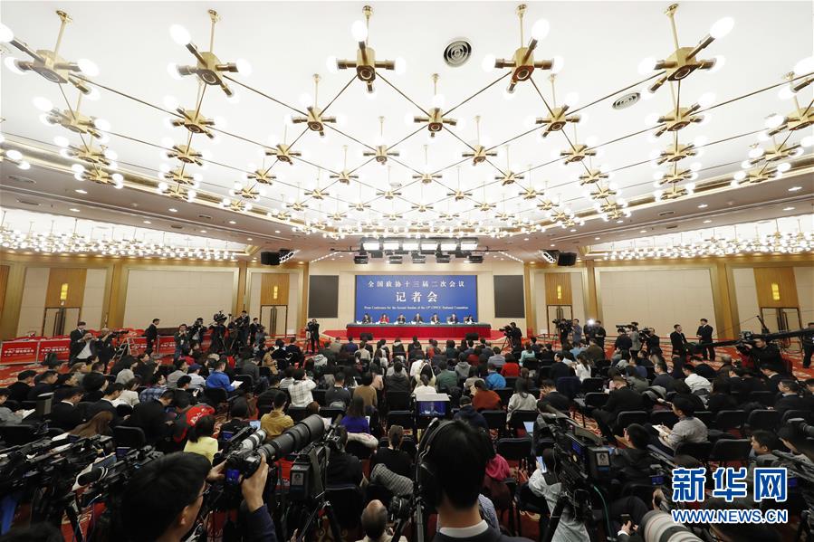 （兩會·XHDW）（9）政協(xié)委員談優(yōu)化營商環(huán)境、促進民營經(jīng)濟高質(zhì)量發(fā)展