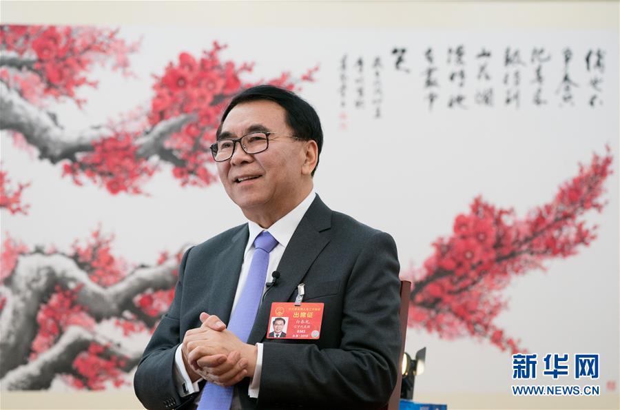 （兩會·圖文互動）（1）全國人大代表、中科院院長白春禮：打破關(guān)鍵核心技術(shù)“瓶頸”