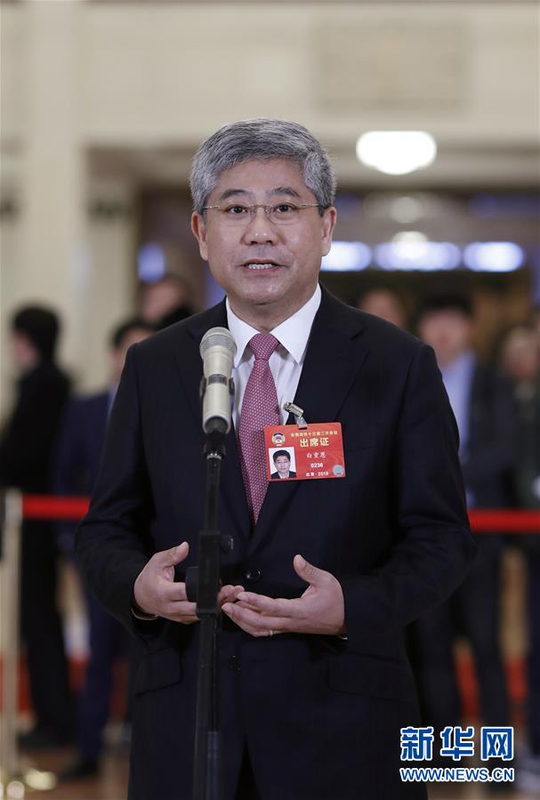（兩會(huì)·面對(duì)面·XHDW）（2）全國政協(xié)委員接受采訪