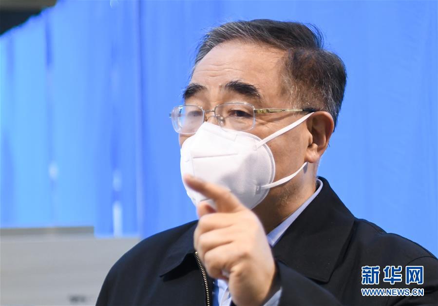 （聚焦疫情防控·圖文互動）（2）“治療輕癥患者中西醫(yī)結合很有效，不鼓勵人人吃藥來預防”——專訪中國工程院院士、天津中醫(yī)藥大學校長張伯禮
