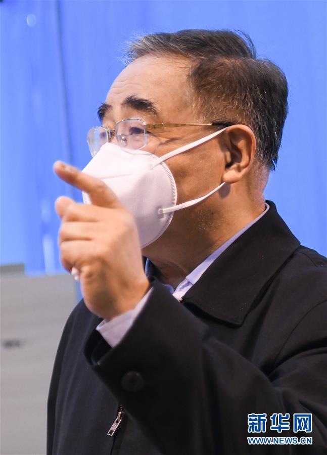 （聚焦疫情防控·圖文互動）（4）“治療輕癥患者中西醫(yī)結合很有效，不鼓勵人人吃藥來預防”——專訪中國工程院院士、天津中醫(yī)藥大學校長張伯禮