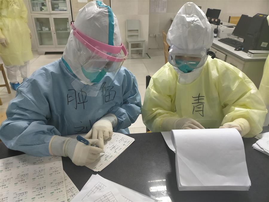 （一線(xiàn)抗疫群英譜·圖文互動(dòng)）（1）5名“90后”一線(xiàn)醫(yī)護(hù)人員的戰(zhàn)“疫”