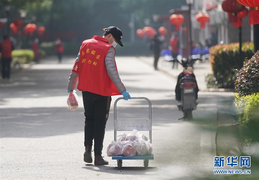 （新華全媒頭條）（5）在大考中交出合格答卷——習(xí)近平總書記湖北武漢考察為打贏湖北保衛(wèi)戰(zhàn)、武漢保衛(wèi)戰(zhàn)指明方向