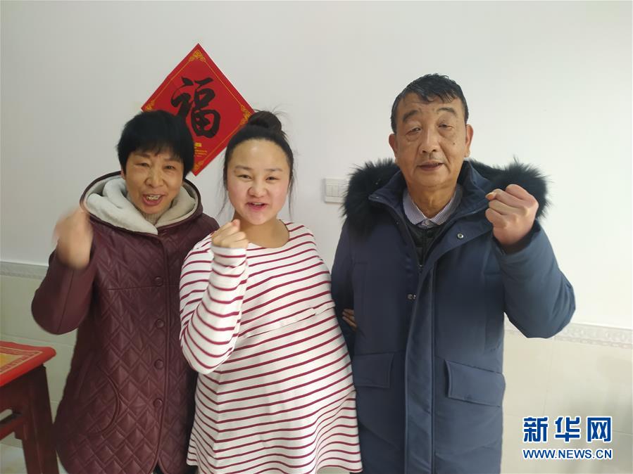 （一線抗疫群英譜·圖文互動）（4）羅文浩：“女兒，你的名字里有溫暖，有榮光！”