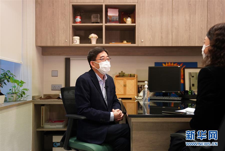 （香港故事·圖文互動）（1）從“非典”到新冠，一位香港醫(yī)生親歷的兩次抗疫