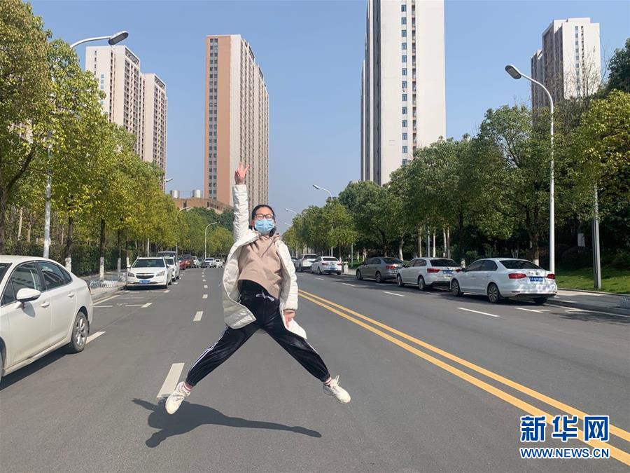 （一線抗疫群英譜·圖文互動）（3）“95后”大學(xué)生郝鶯歌：退掉車票，她選擇直面病毒