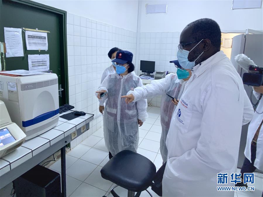 （新華全媒頭條·圖文互動）（13）“始終把人民群眾生命安全和身體健康放在第一位”——中國抗疫彰顯“生命至上、人民至上”理念
