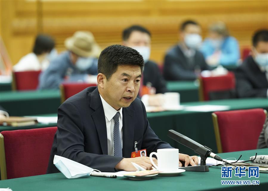 （新華全媒頭條·圖文互動）（5）從人民中汲取磅礴力量——習近平總書記同出席2020年全國兩會人大代表、政協(xié)委員共商國是紀實