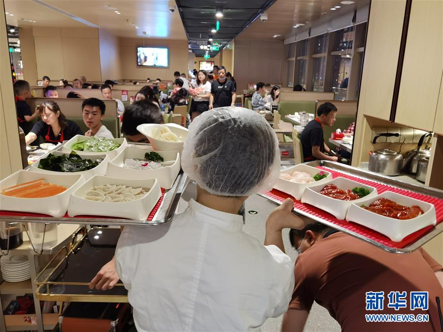 （在習(xí)近平新時代中國特色社會主義思想指引下——新時代新作為新篇章·習(xí)近平總書記關(guān)切事·圖文互動）（2）珍惜盤中餐，狠剎浪費風(fēng)——各地積極行動堅決制止餐飲浪費