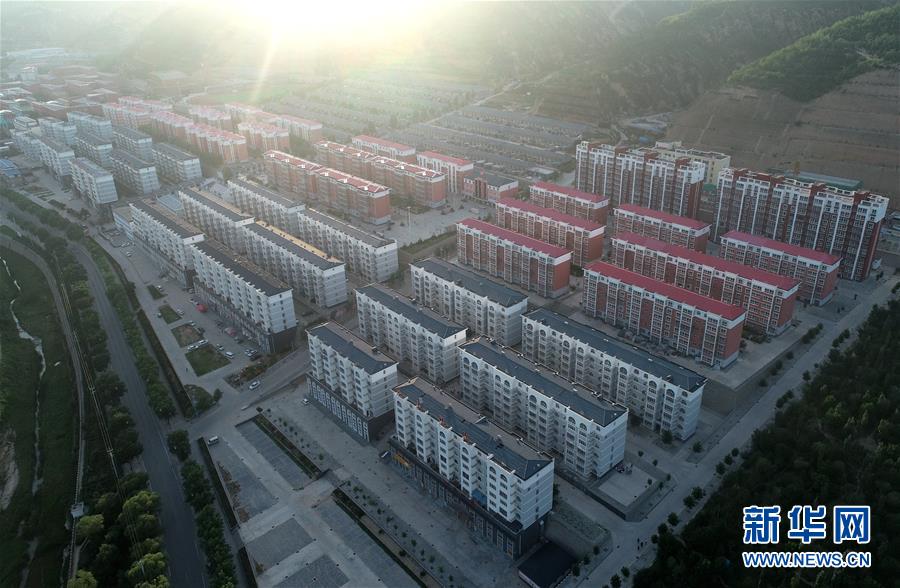 （習(xí)近平的小康故事·圖文互動）（1）“我很期盼的一件事，就是讓鄉(xiāng)親們飽餐一頓肉”——習(xí)近平和脫貧攻堅的故事