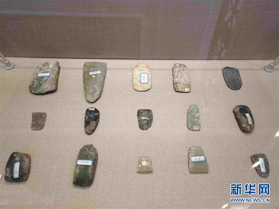 （文化視點(diǎn)·聽文物講故事·圖文互動(dòng)）（3）豪橫！古人扛著玉斧在羅布泊打獵