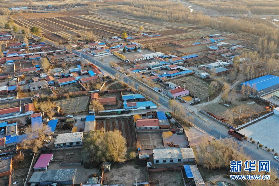 （全面建成小康社會(huì)“百城千縣萬(wàn)村”調(diào)研行·圖文互動(dòng)）（2）互助互利，小甘薯帶來(lái)甜蜜日子——內(nèi)蒙古奈曼旗互利村闖出產(chǎn)業(yè)致富之路