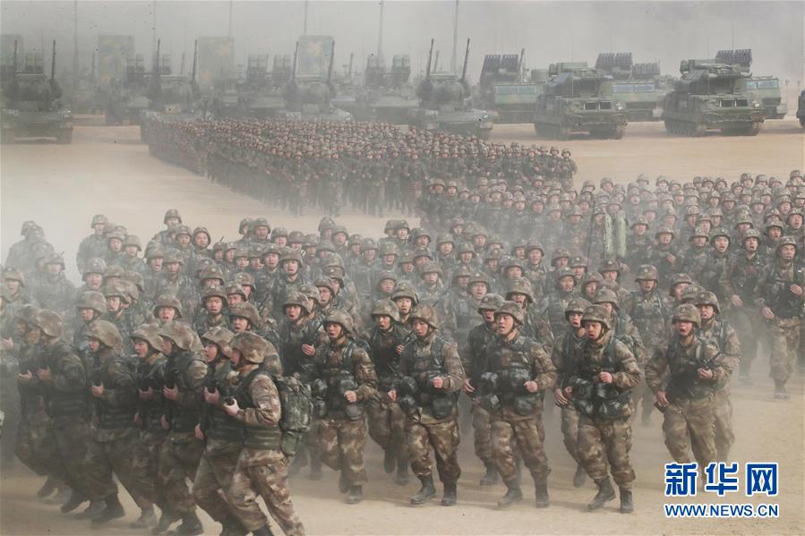 （新華全媒頭條·圖文互動(dòng)）（4）沿著中國特色強(qiáng)軍之路闊步前進(jìn)——黨中央、中央軍委領(lǐng)導(dǎo)推進(jìn)國防和軍隊(duì)建設(shè)70年紀(jì)實(shí)