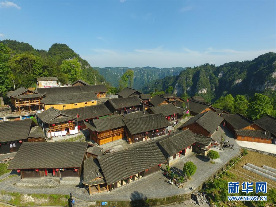 （新華全媒頭條·圖文互動）（6）初夏，循著總書記的腳步探訪產(chǎn)業(yè)扶貧新事