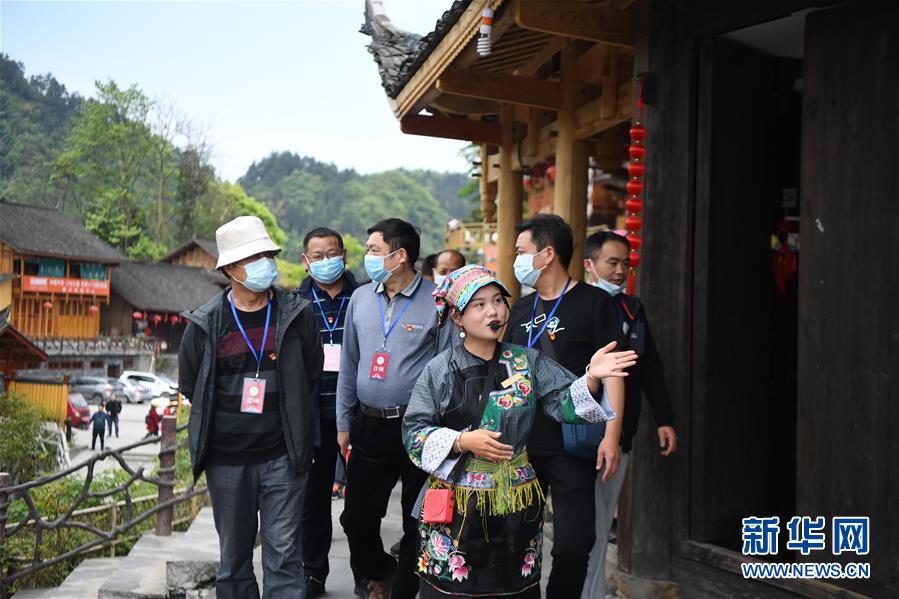（新華全媒頭條·圖文互動）（8）初夏，循著總書記的腳步探訪產(chǎn)業(yè)扶貧新事