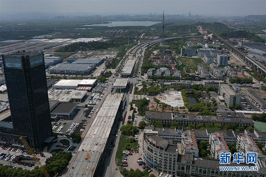 （在習近平新時代中國特色社會主義思想指引下——新時代新作為新篇章·習近平總書記關(guān)切事·圖文互動）（3）新機遇、新引擎——重大工程重大項目建設(shè)新動向觀察