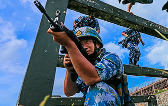 海軍陸戰(zhàn)隊(duì)特種障礙訓(xùn)練，敢來嗎？