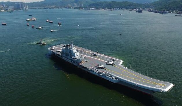 獨(dú)家航拍！遼寧艦駛離香港