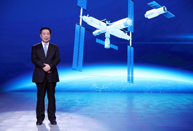 將要建造的空間站基本構型有三個艙，構成英文T字型