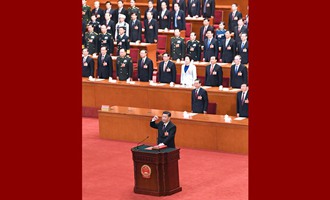 習(xí)近平當(dāng)選國(guó)家主席、中央軍委主席