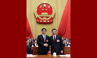習(xí)近平當(dāng)選國(guó)家主席、中央軍委主席