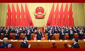 習(xí)近平當(dāng)選國(guó)家主席、中央軍委主席