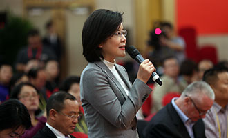中央電視臺、中國網(wǎng)絡(luò)電視臺記者提問