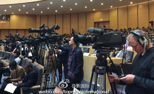 李克強即將在非盟總部發(fā)表演講，請柬“一柬難求”。圖片來源：“新國際”微博。