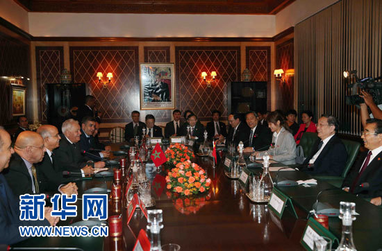 11月3日，中國全國政協(xié)主席俞正聲在拉巴特與摩洛哥參議長比亞迪拉進(jìn)行會談。 新華社記者 劉衛(wèi)兵 攝