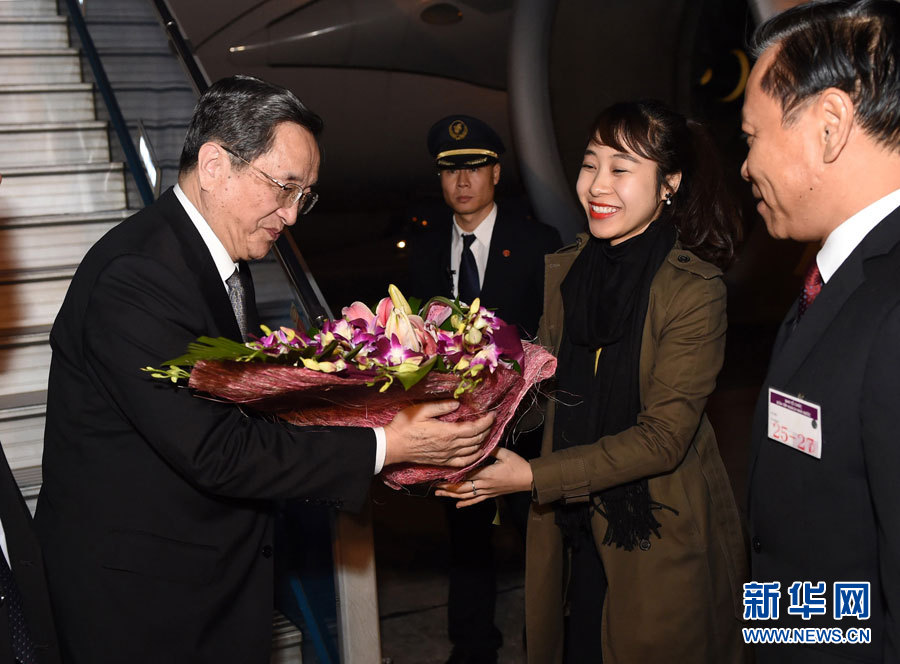 12月25日至27日，中共中央政治局常委、全國政協(xié)主席俞正聲對越南進(jìn)行正式訪問。這是12月25日，俞正聲抵達(dá)河內(nèi)，開始對越南進(jìn)行正式訪問。 新華社記者馬占成攝