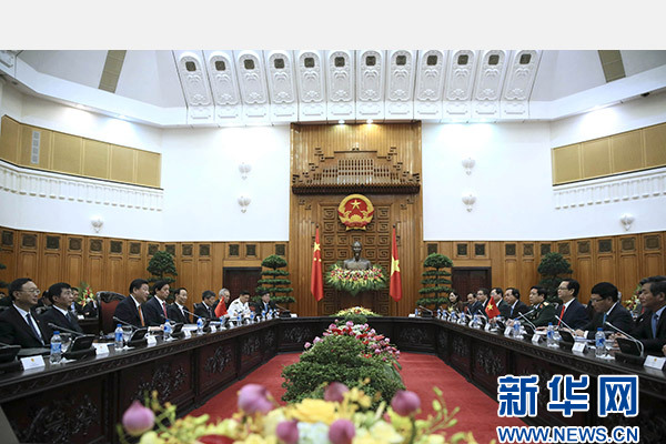 11月5日，中共中央總書記、國家主席習近平在河內(nèi)同越南總理阮晉勇舉行會談。 新華社記者 蘭紅光 攝