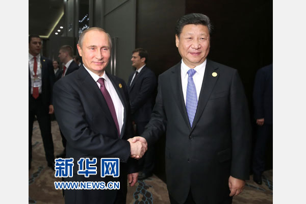 11月15日，國家主席習(xí)近平在土耳其安塔利亞會見俄羅斯總統(tǒng)普京。 新華社記者馬占成攝