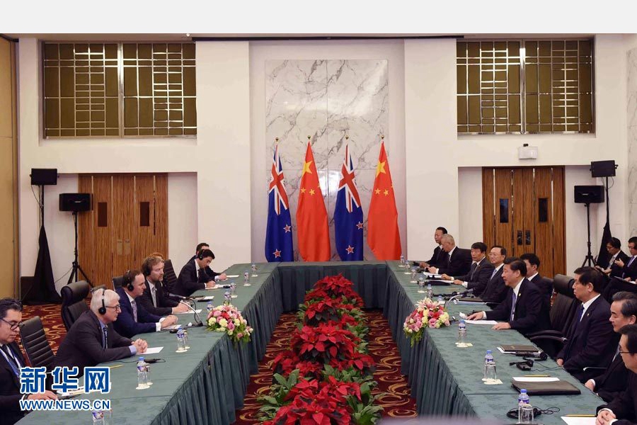 11月18日，國家主席習(xí)近平在菲律賓馬尼拉會見新西蘭總理約翰·基。 新華社記者 饒愛民 攝