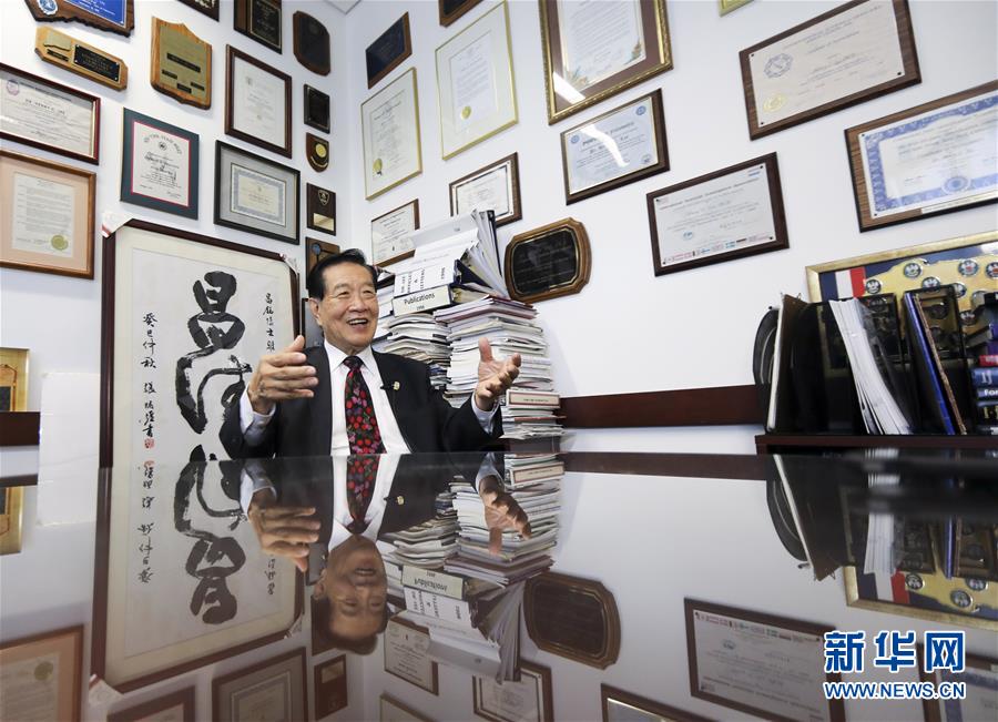 （國際·圖文互動）（3）專訪：“中國共產(chǎn)黨做對了！”——訪美籍華裔刑事鑒識專家李昌鈺