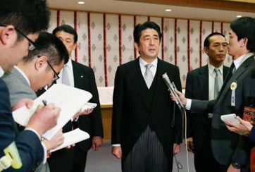 安倍機關(guān)算盡又能撈到幾根稻草？